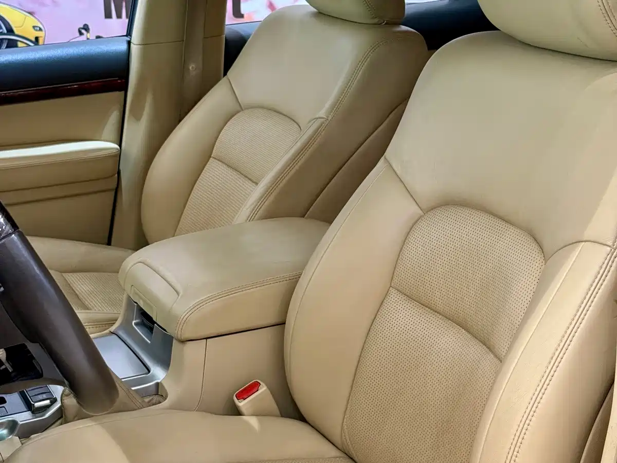 Toyota Land Cruiser (Import) 2017