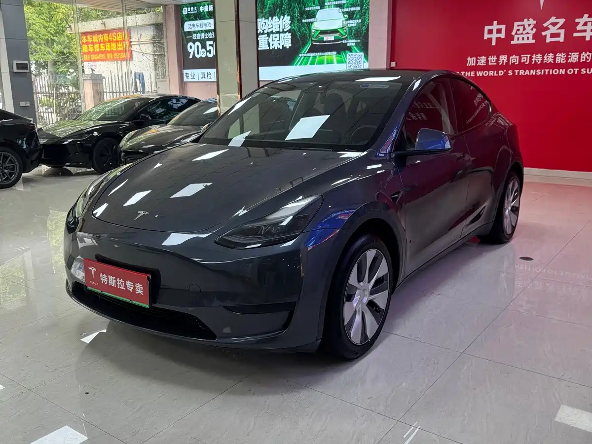 Tesla Model Y 2022