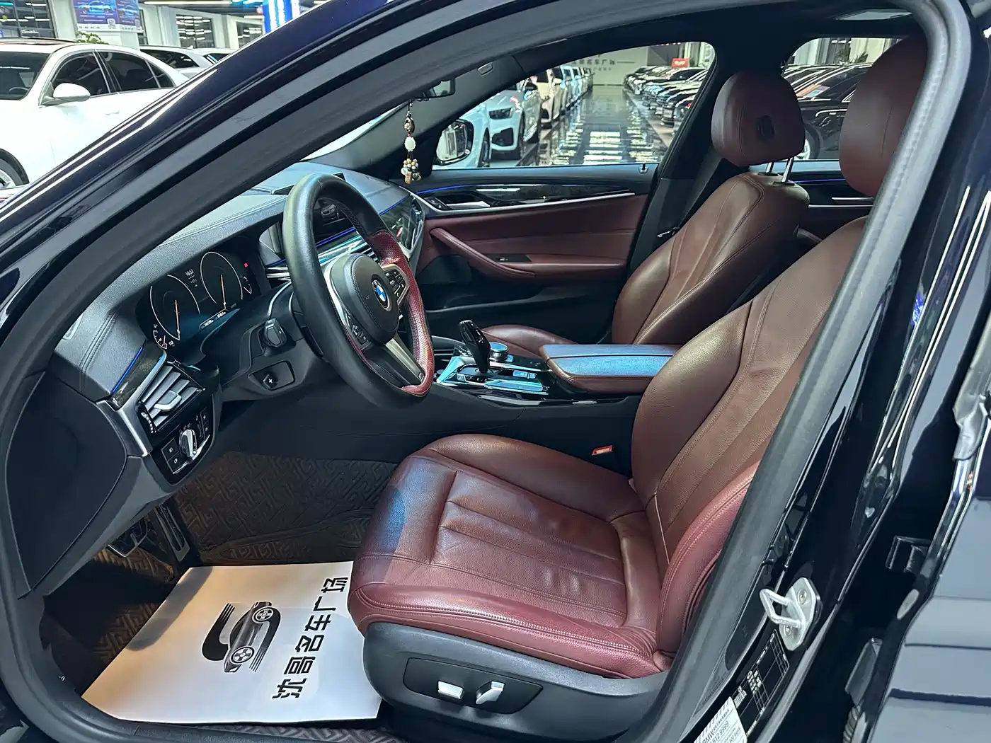 BMW 5 Series 2019 530Li Leading M Sport Package фото 4