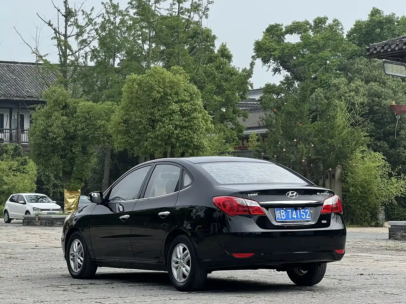 Hyundai Elantra 2011 1.6L Automatic Luxury фото 6