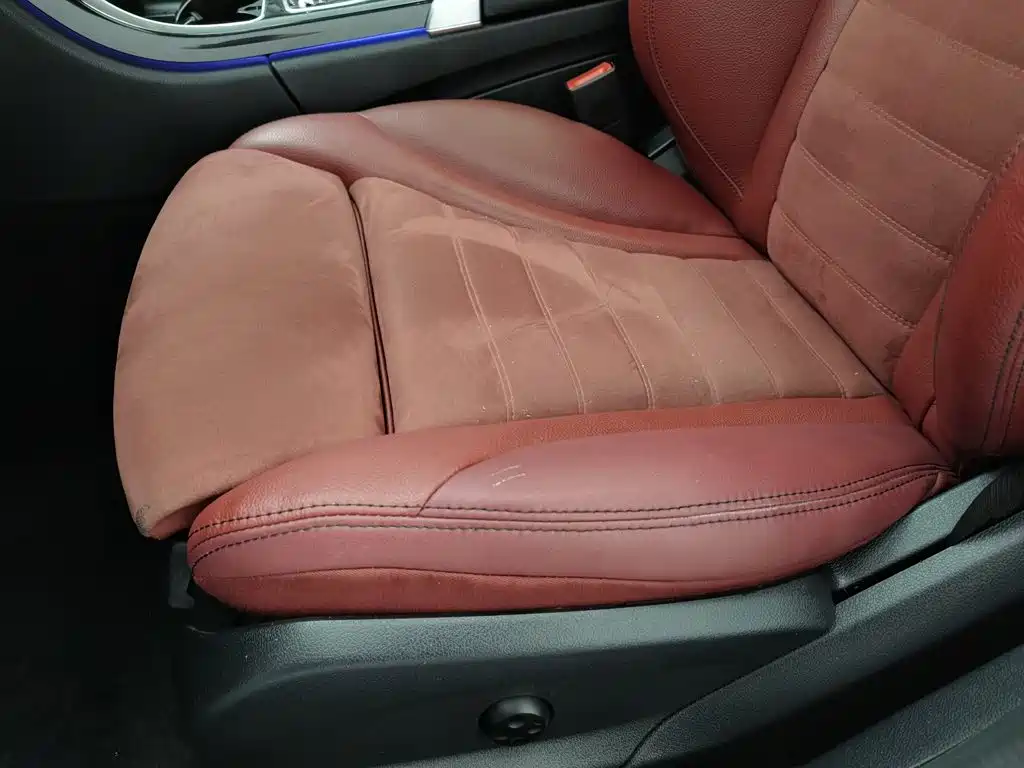 Photo 20 - Mercedes-Benz C-Class