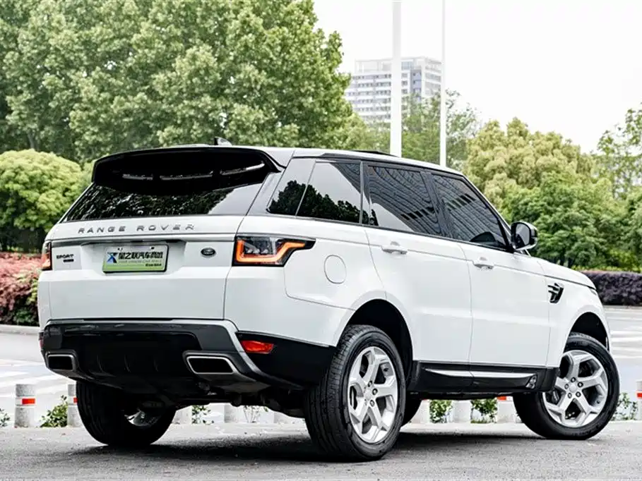Land Rover Range Rover Sport PHEV 2018 Model P400e фото 6