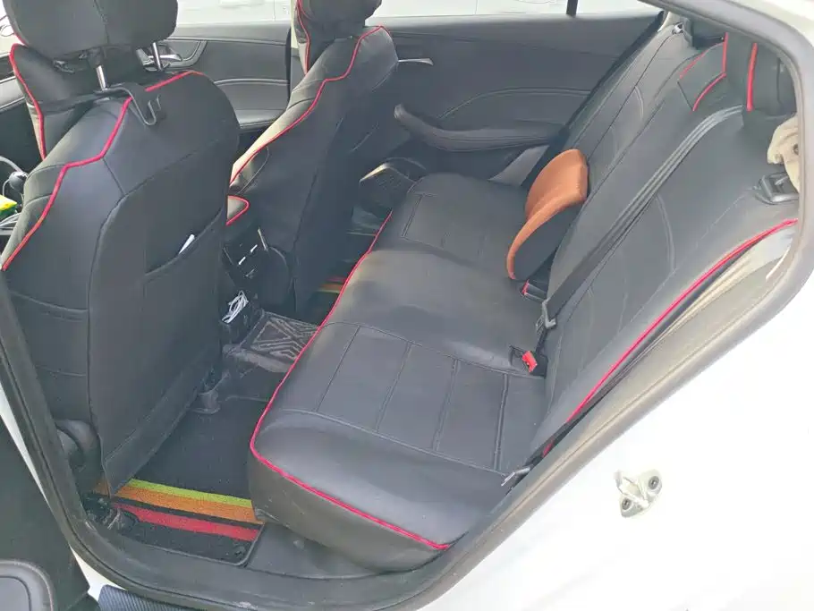 Roewe i5 2025 2023 1.5L Manual Comfort Edition