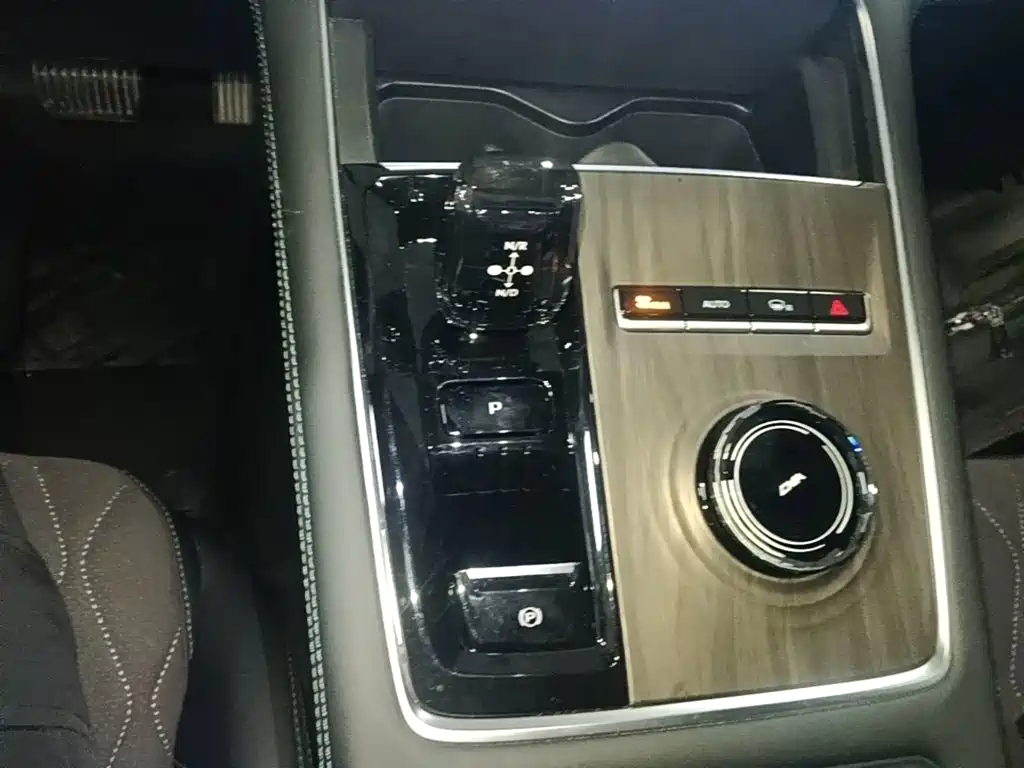 Geely Monjaro 2026 2025 Oriental Glory 2.0TD Automatic Star Collector Edition