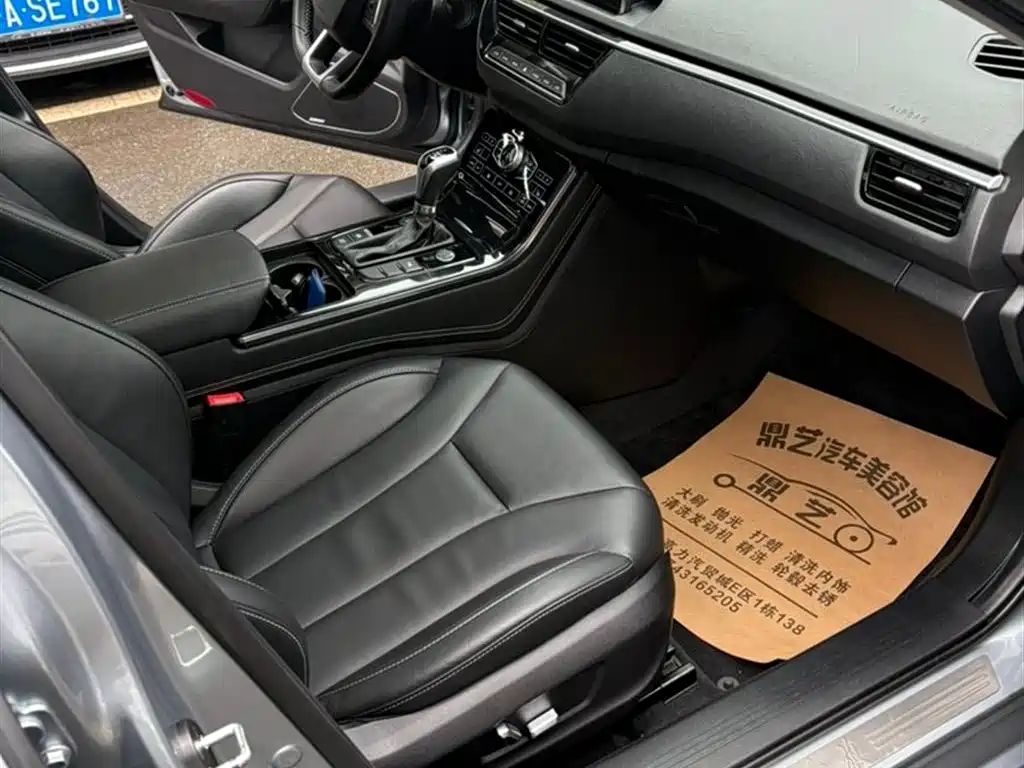 Hongqi H5 2019 30TD Smart Connect Agile Edition фото 6