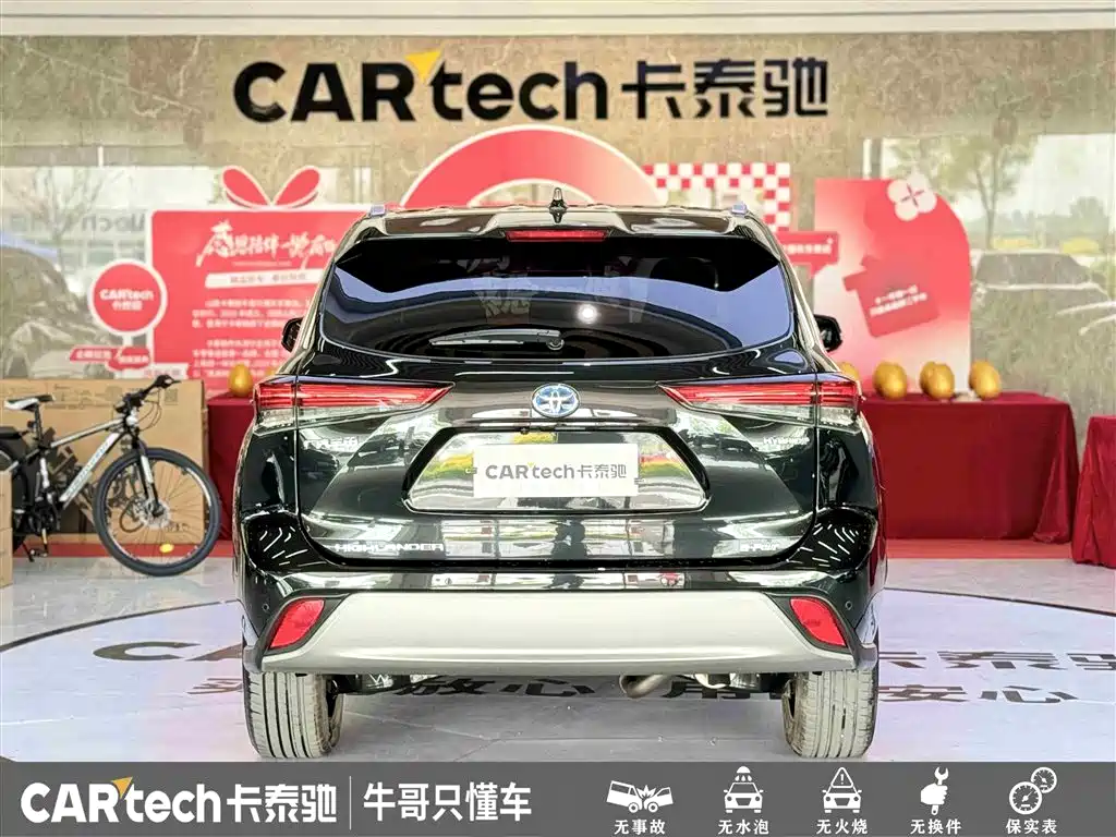 Toyota Highlander 2023 2.5L Smart Hybrid Dual Engine AWD Premium 7-Seater фото 6