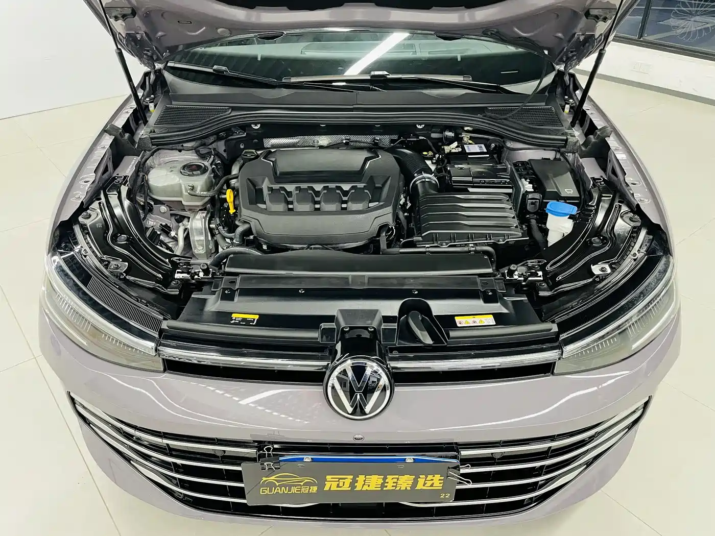 Volkswagen Passat 2025 Pro 380TSI Dragon Prestige Edition фото 2