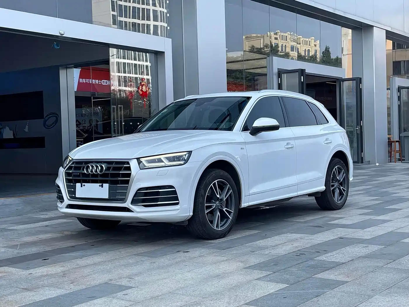 Audi Q5L 2019 2018 40 TFSI Prestige Fashion (China V)