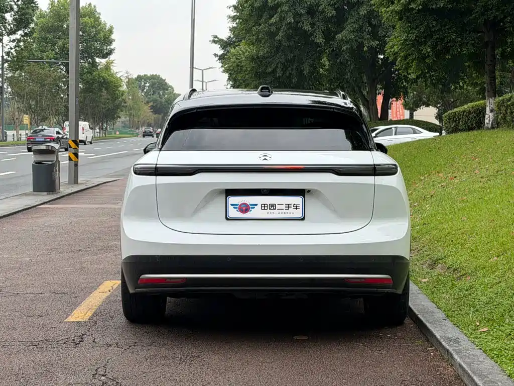 Фото 5 - NIO ES6