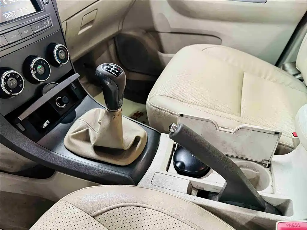 BYD L3 2012 2012 1.5L Manual Premium