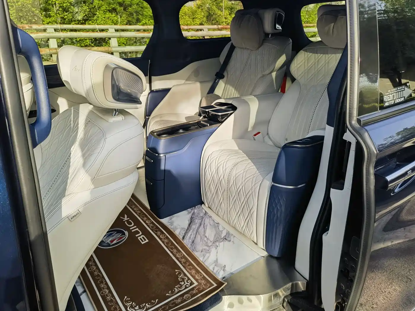 Buick GL8 2021 Avenir Aivia 4-Seater Prestige Edition фото 8