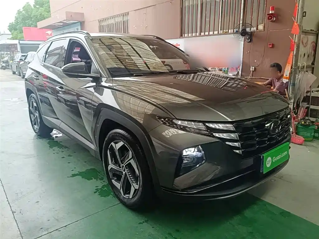 Hyundai Tucson 2023 Tucson L 1.5T Automatic 2WD LUX Premium Edition фото 3
