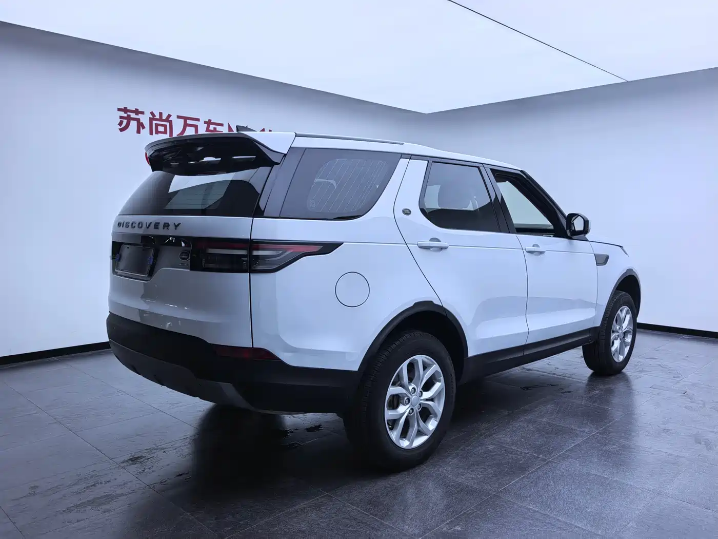 Land Rover Discovery 2017 3.0 SC V6 S фото 4