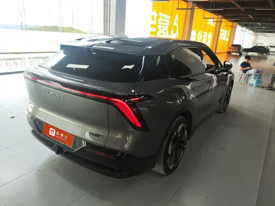 HiPhi Y 2023 2023 810km Long Range Edition