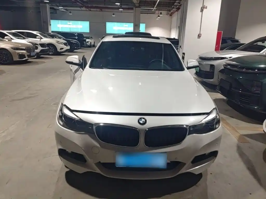 BMW 3 Series GT 2021 2020 320i M Sport Package
