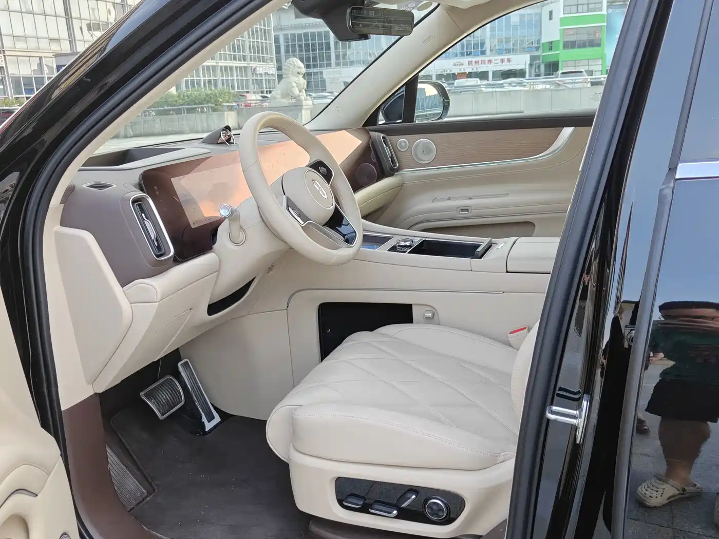 AITO Wenjie AITO M9 2026 2025 Extended Range Ultra 52kWh 4-Seater