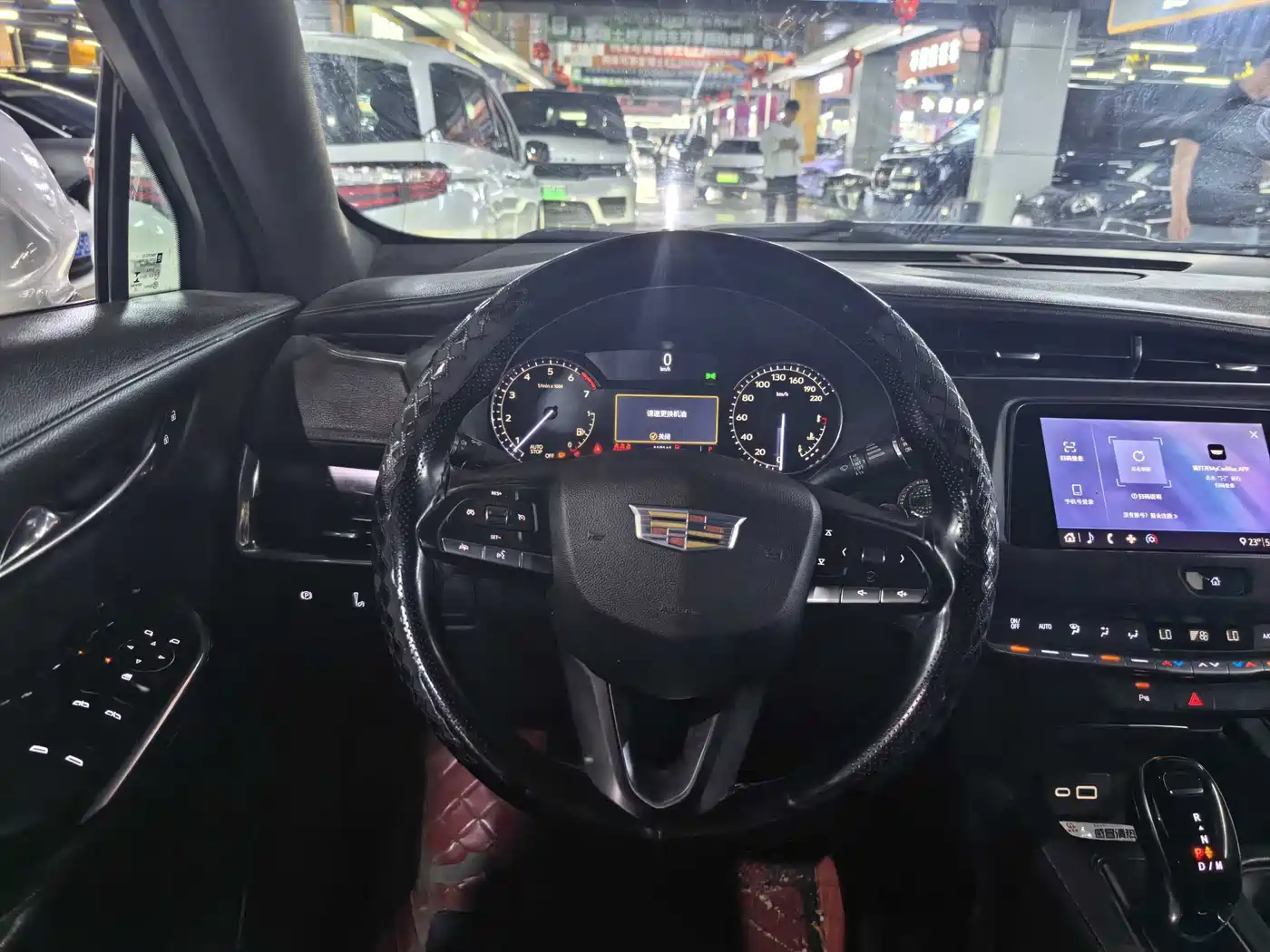 Фото 6 - Cadillac XT4