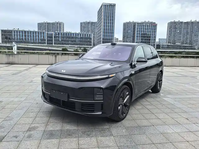 Li Auto L7 2025