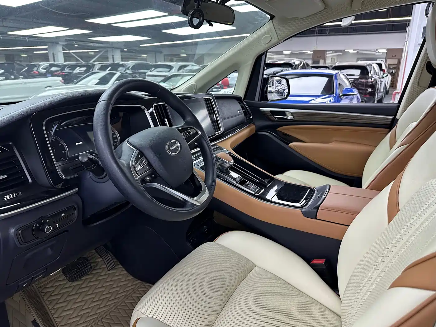 GAC Trumpchi Trumpchi M8 2021 Leading Series 390T Flagship фото 4