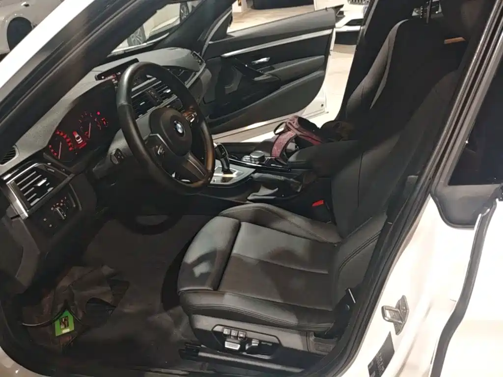 BMW 3 Series GT 2021 2020 320i M Sport Package