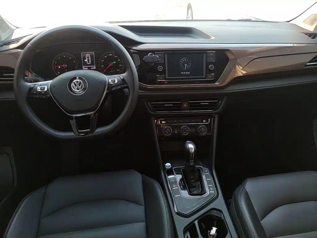 Volkswagen Tharu 2019 2019 280TSI 2WD Comfort Edition China VI