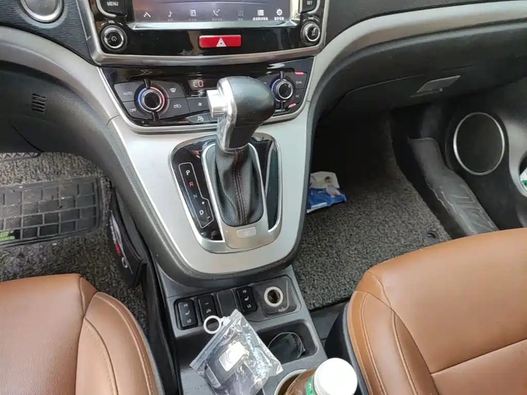 Haval H6 2015 Sport 1.5T Automatic 2WD Luxury фото 14