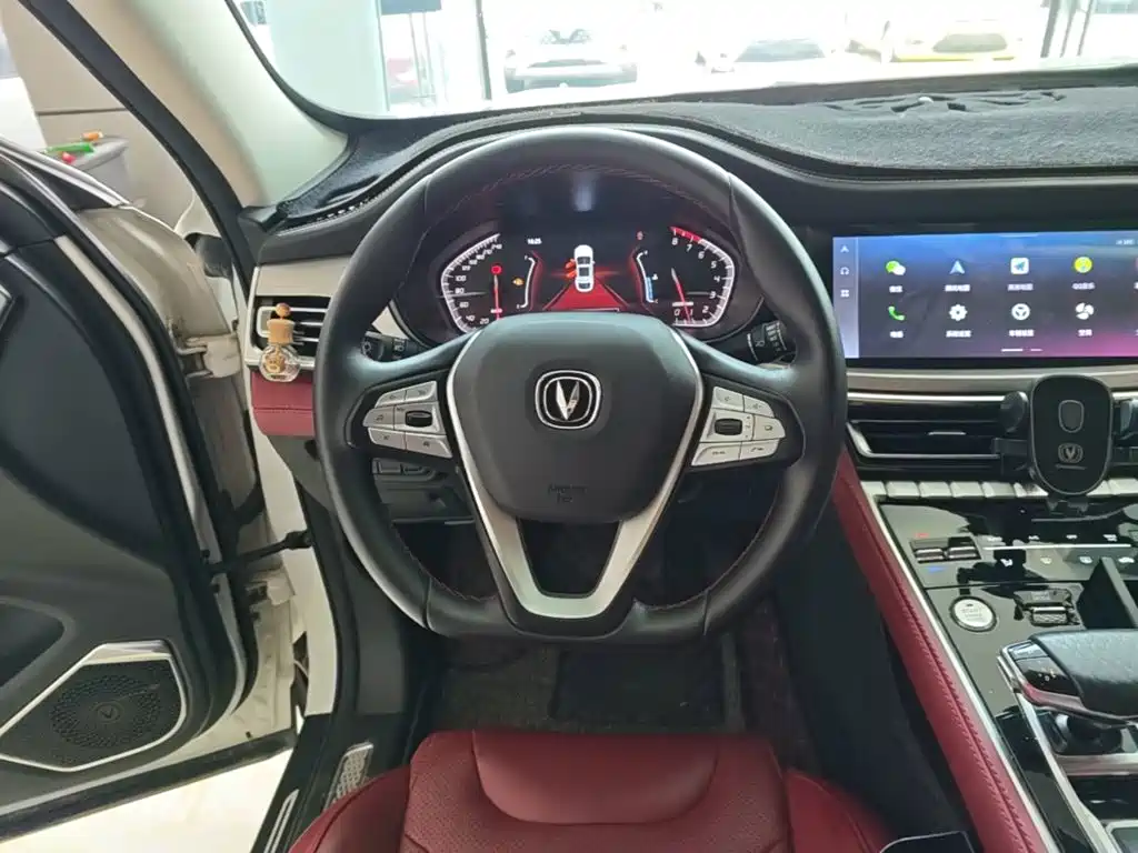 Changan CS85 COUPE 2021 2021 1.5T DCT Luxury