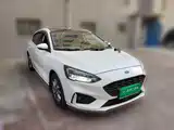Photo 3 - Ford Focus
