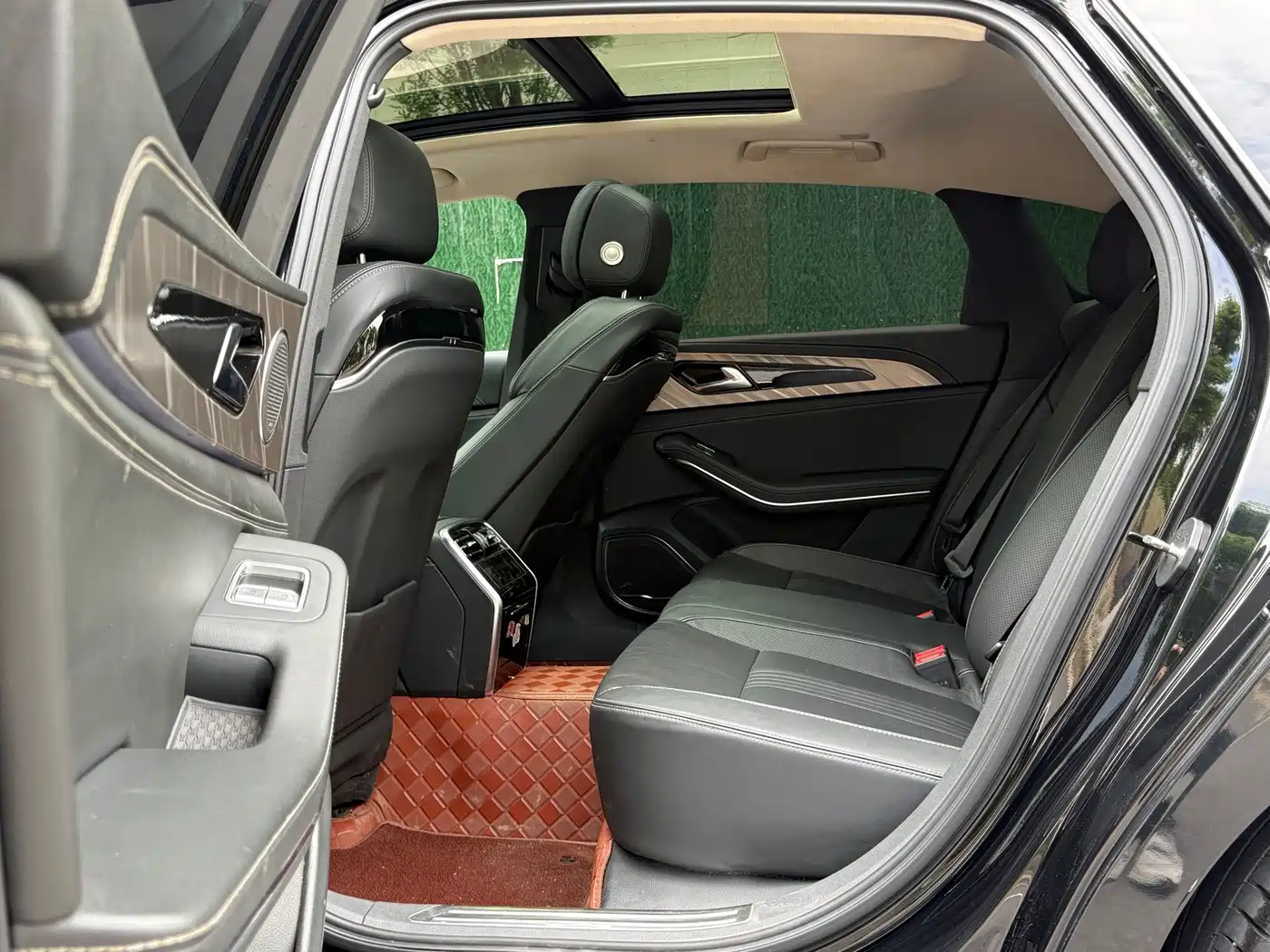 Hongqi H9 2020 2.0T Smart Connection Qi Xiang Edition фото 6