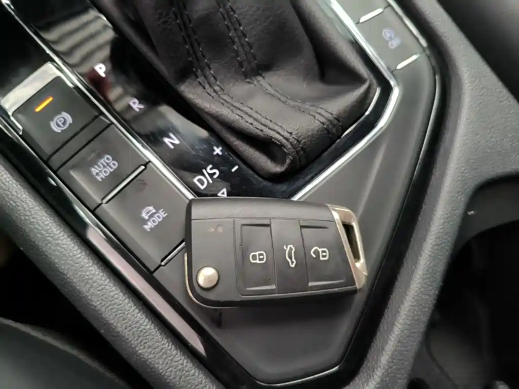 Volkswagen Tharu, миниатюра 9