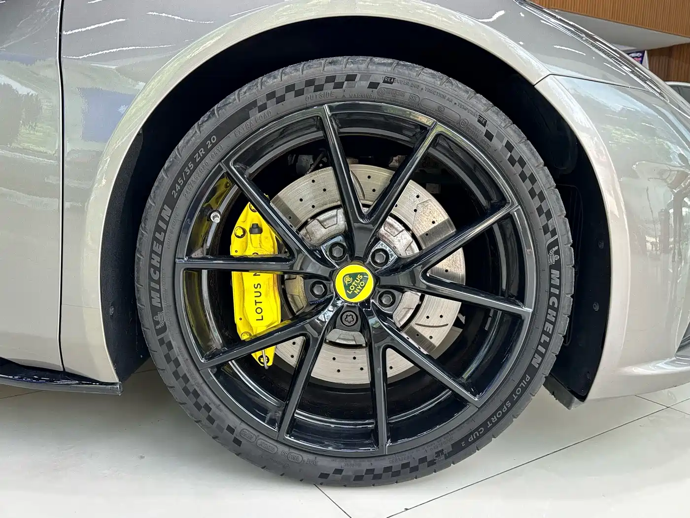Lotus Emira, миниатюра 14