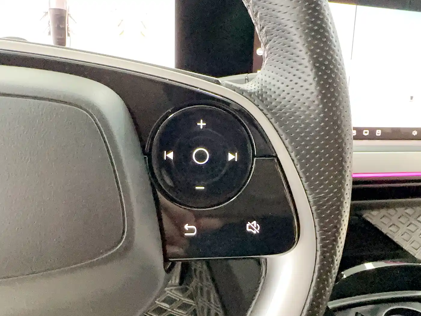 XIAOPENG P7