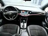 Photo 13 - Buick Verano