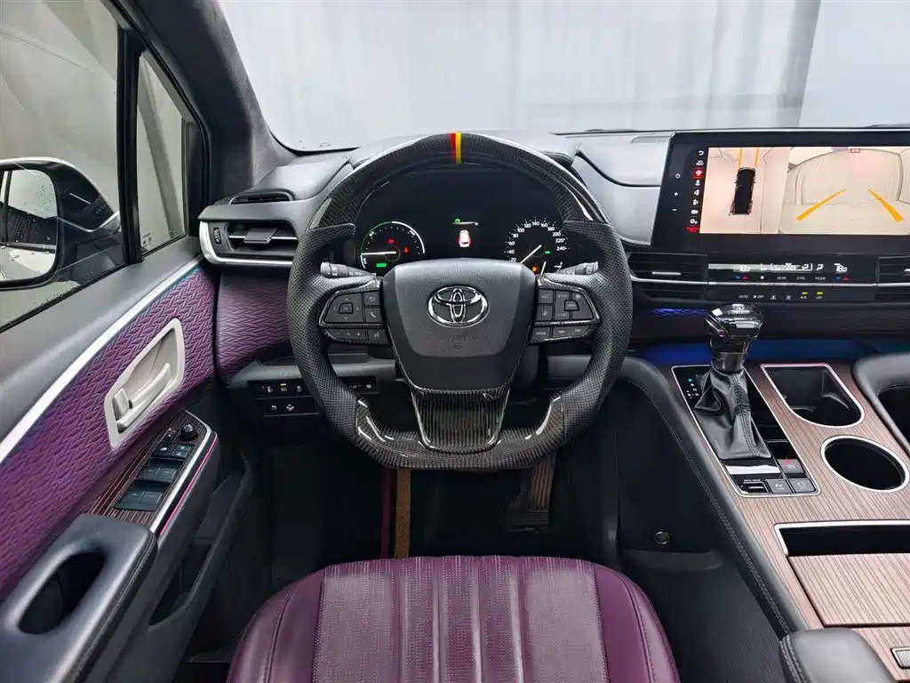 Toyota Sienna 2024 2.5L Hybrid Comfort Edition фото 10