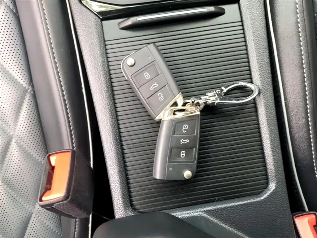 Volkswagen Sagitar 2023 300TSI DSG Surpassing Edition фото 9