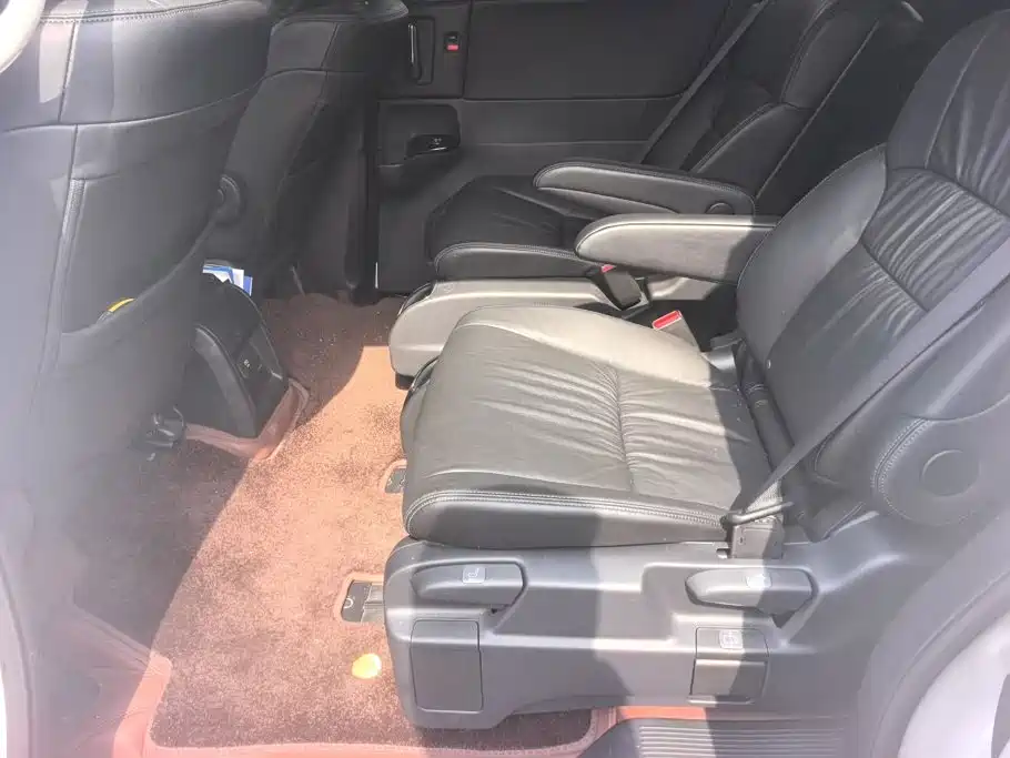 Photo 11 - Honda Odyssey