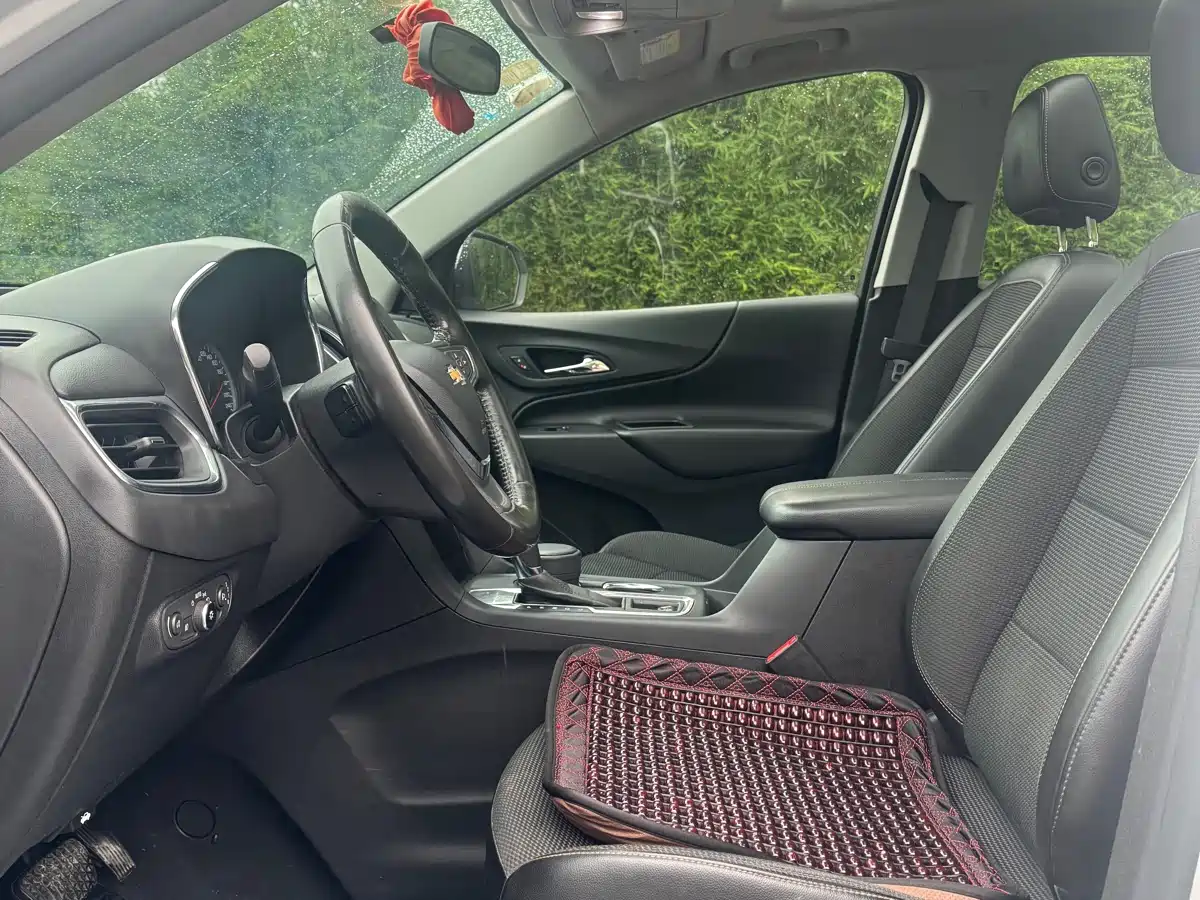 Chevrolet Equinox 2018 535T Automatic Galloping Edition фото 4