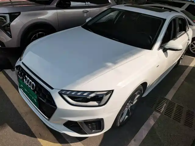 Audi A4L 2021
