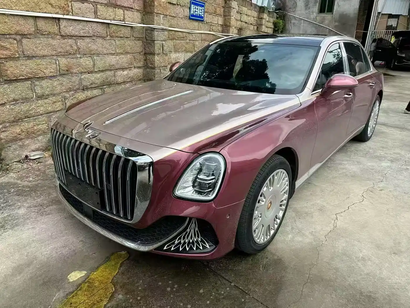 Hongqi Guoya 2025 2024 4.0T V8 Version