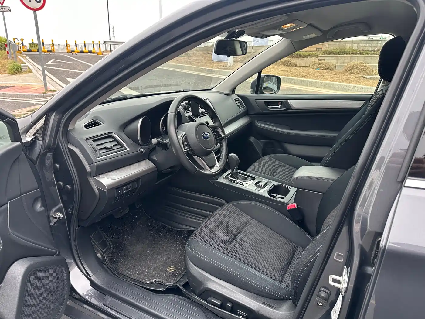 Subaru Legacy 2020 2.5i AWD Style Edition фото 9