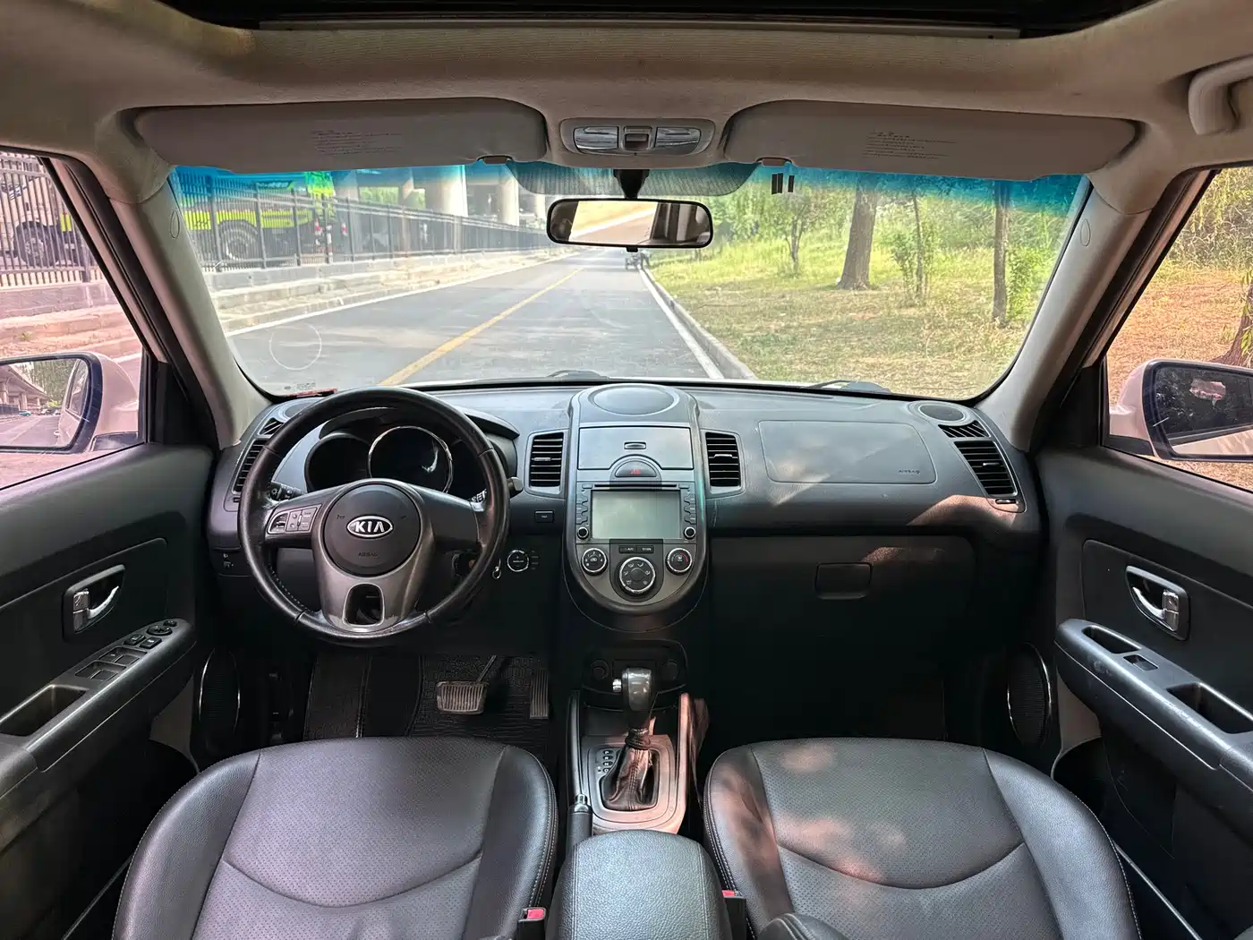 Kia Soul 2012 1.6L AT GLS фото 9