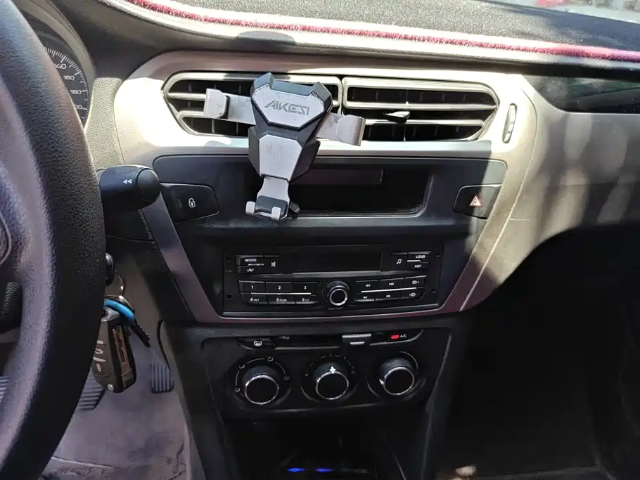 Peugeot 301 2017 2017 1.6L Manual Comfort Edition