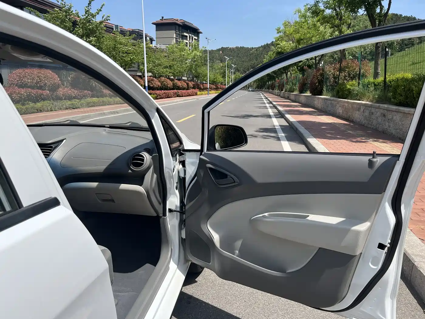 Chevrolet Sail 2013 Sedan 1.2L AMT Ideal Edition фото 20