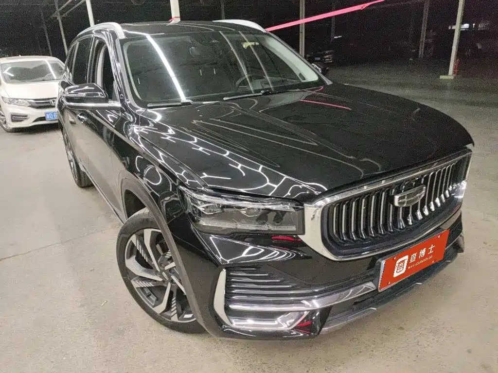 Фото 2 - Geely Monjaro