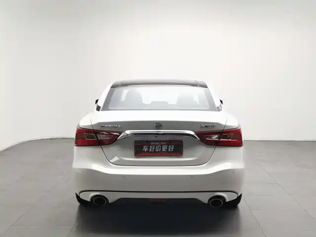 Nissan Cima 2016 2.5L XL Luxury — фото 4