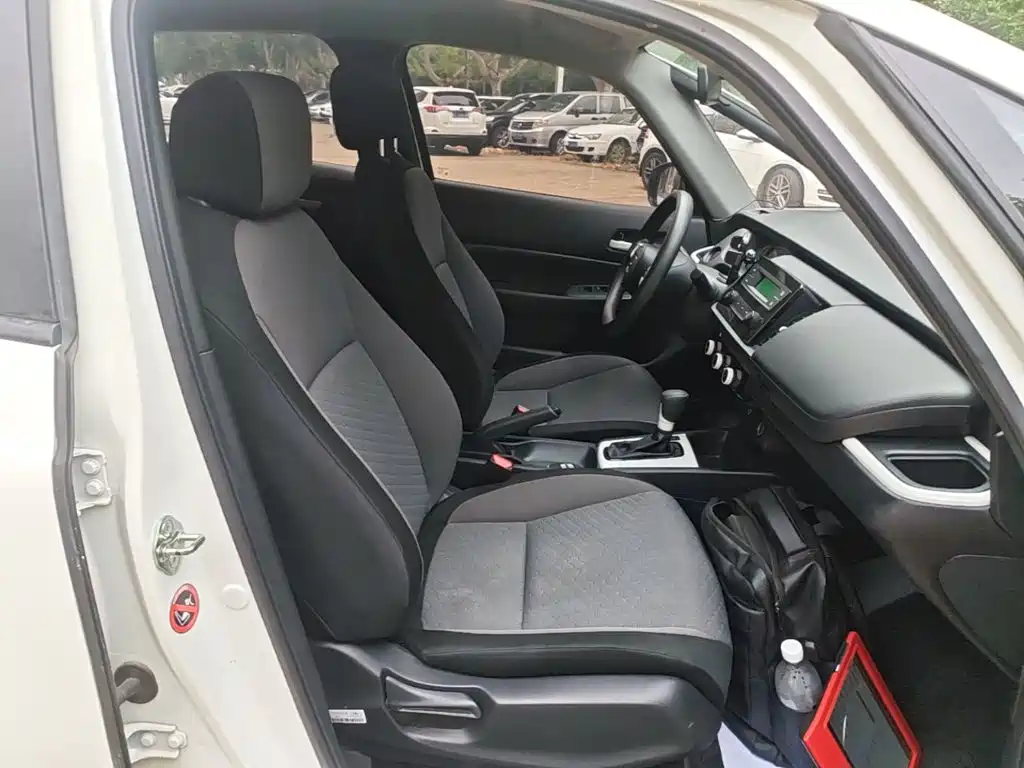 Photo 25 - Honda Fit