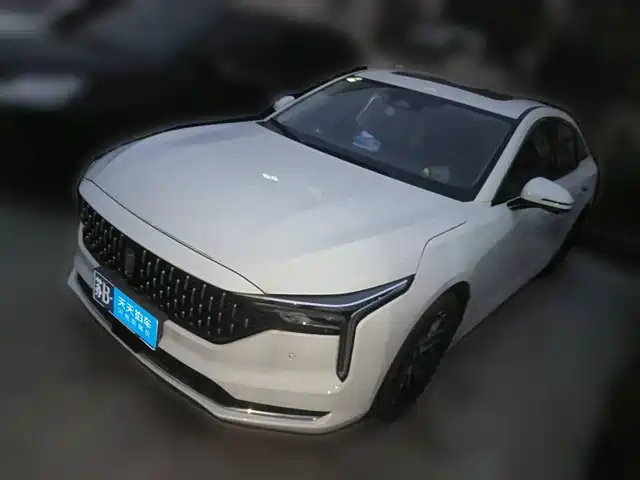 Besturn B70 2023