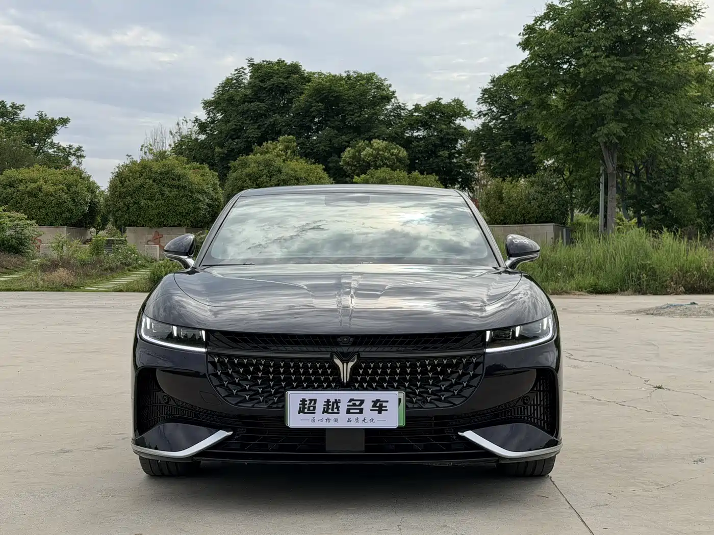 Voyah Auto VOYAH Zhuiguang 2024 PHEV AWD Ultra Long Range Flagship фото 2