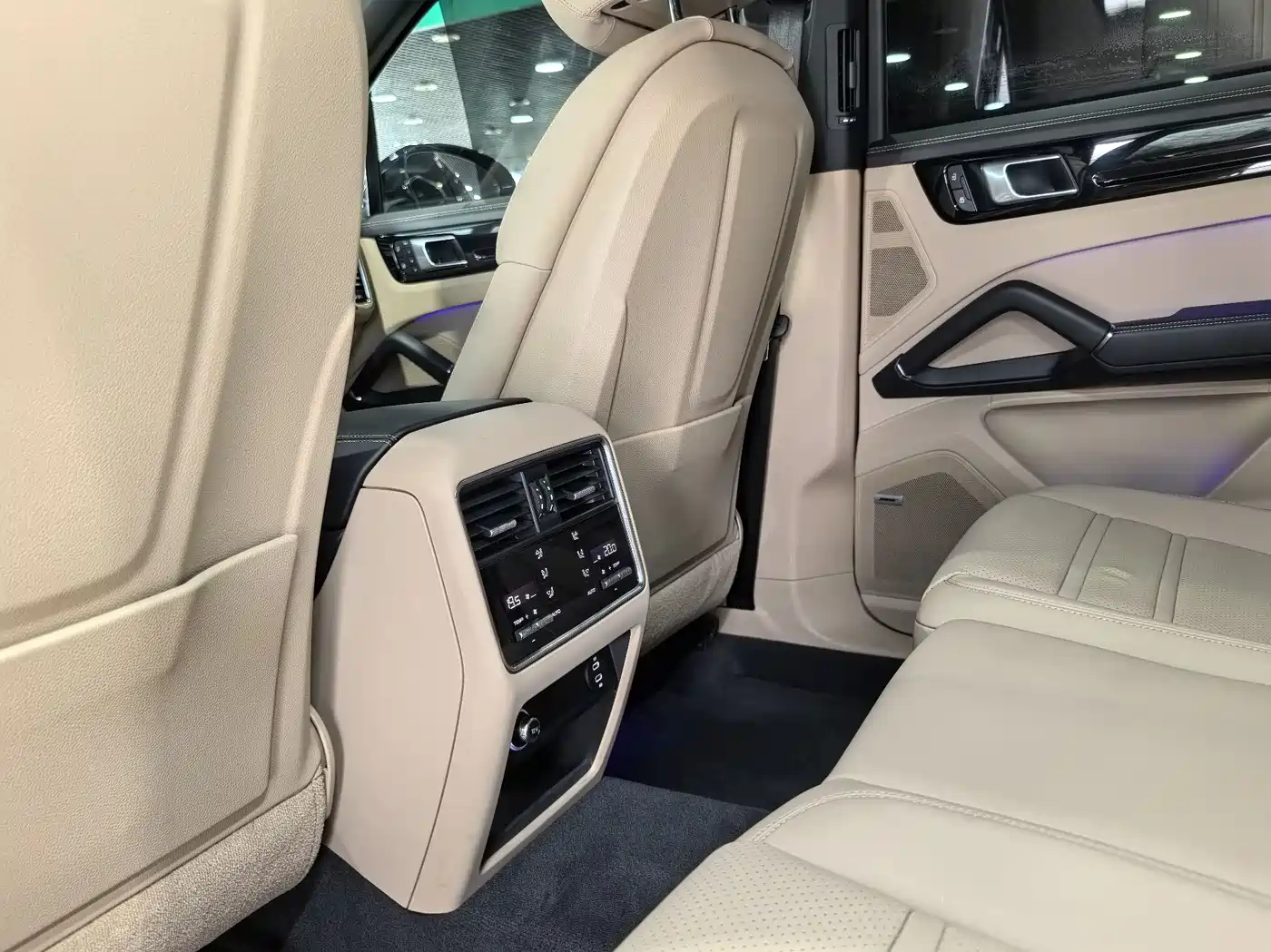 PORSCHE CAYENNE NEW ENERGY