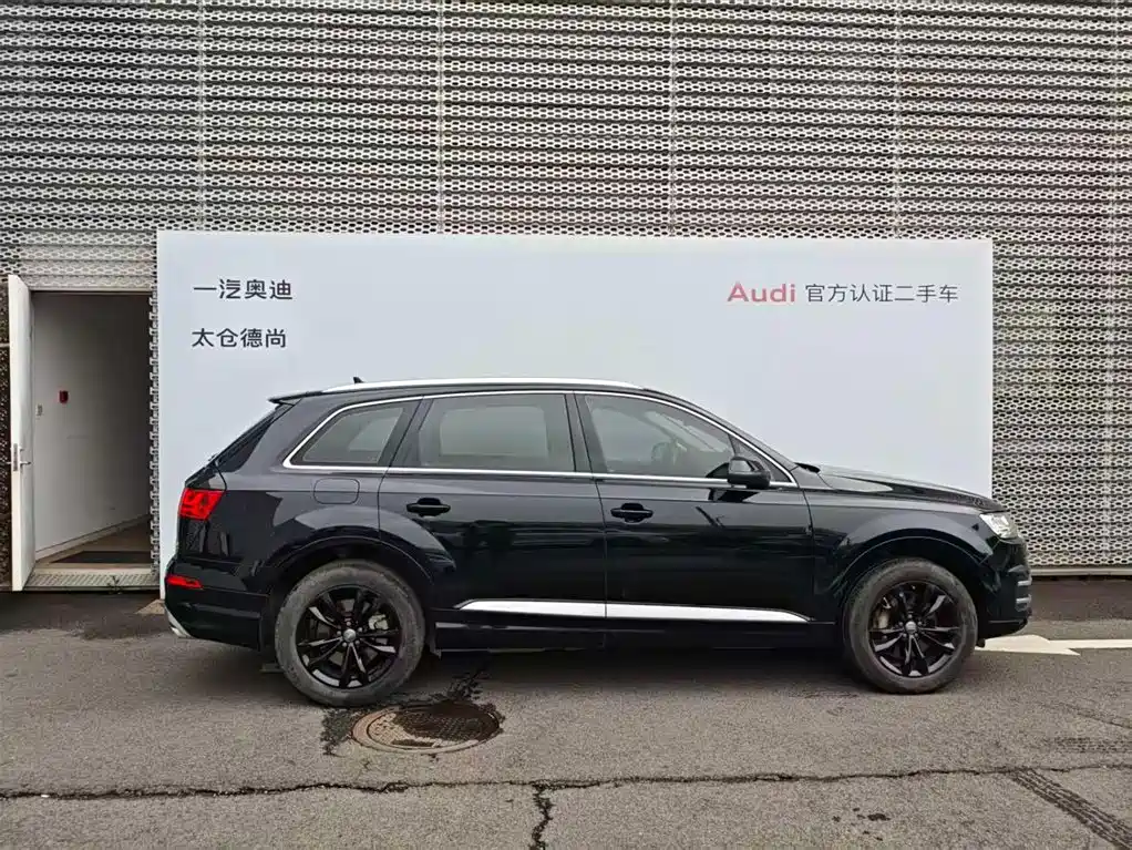 Audi Q7 2019 45 TFSI Comfort фото 4